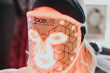 Rio FaceLITE Beauty Boosting Light Therapy LED Face Mask Review
